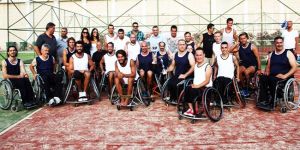 Anlamlı dostluk maçı