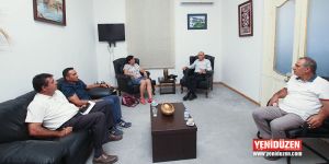 Talat, KTOEÖS ve KTÖS yetkililerini konuk etti