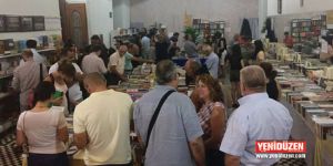 IŞIK KİTAP FUARINA YOĞUN İLGİ