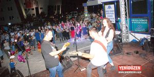 Nafiz Dölek, Deniz Plaza’da coşturdu