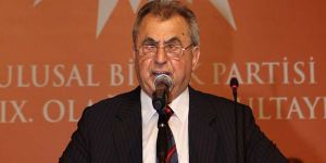 Küçük, Denktaşı eleştirdi