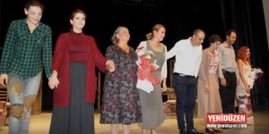 Tiyatro Festivalinde EV sahnelendi