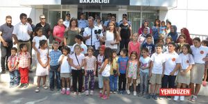 Çocuklar okul yerine sokakta