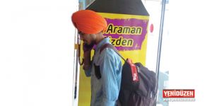 Kuzey Kıbrıs Turkcell gençleri evlerindeymiş gibi karşılıyor