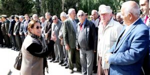 Anma töreninde isyan !