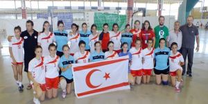 Yıldızlar yine galip: 17-13