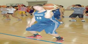 Gençler basketbol eğitim kampında buluştu