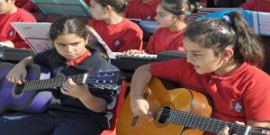 9 Eylül İlkokulu’nda Coşkulu Kutlama