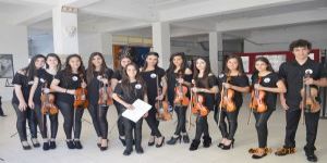 Yakın Doğu AKKM sahnesi gençlerle buluşacak