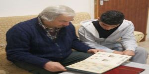 Özbarışcı: Pul biriktirmek bir kültürdür