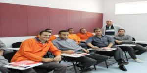 Cezaevinin soğuk duvarları ardında sıcacık eğitimler…