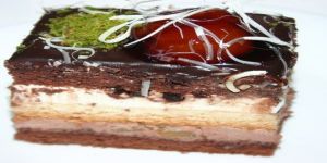 Yeni yıl kekiniz Şefler lezzeti ile…  ŞEFLER PASTAHANESİ