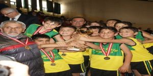 Dikmen’den anlamlı şampiyonluk