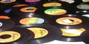 Gramofon ve taş plaklar…