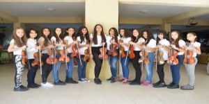 Genç Yetenekler Sahne İçin Hazırlanıyor