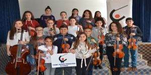 Sahnenin En Küçükleri “Mozart Keman Orkestrası”