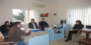 “YAVAŞLA! HAYATTAN BİR DEFA GEÇECEKSİN”