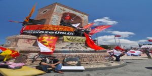 O atmosferi solumak Taksim Gezi Parkı