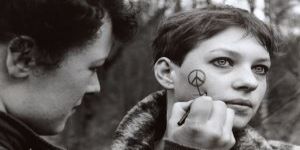 Yeni Hareket Eski Mücadele