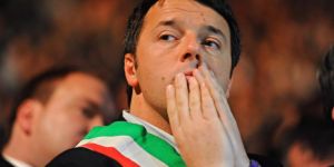 İTALYA BAŞBAKANI RENZİ İSTİFA ETTİ