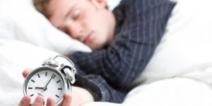 5 SAATTEN AZ UYUMAK ALKOL KADAR TEHLİKELİ