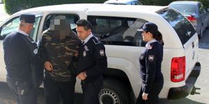 Altınlar aranıyor...