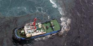 Taylandda petrol sızıntısı çevreyi tehdit ediyor