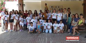 “Çocuklar Sanat Çalışmasında ve Oyunda”