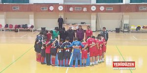 Okullarda futsal mücadelesi sürüyor
