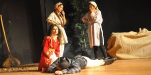 "Ağa" oyunu Güzelyurt'ta sahnelendi