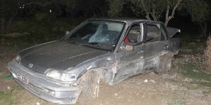 İzinsiz aldığı arabayı hurdaya çevirdi