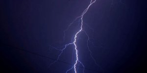 Lefkoşa’da yıldırım düştü!