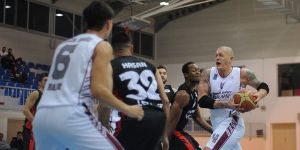 YDÜ zirveyi sevdi: 90-78