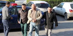 Arabaya 2 el ateş açtığı iddiasıyla tutuklandı