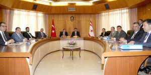 HÜKÜMET BİR HAFTA İZNE AYRILMIŞTIR (!)