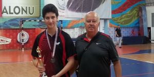 Serter adım adım zirveye