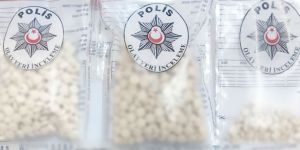 Lefkoşa’da 908 adet uyuşturucu hap!