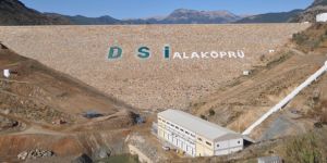 'Su Projesi'nden mağdur olanlara çilek arazisi