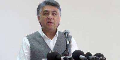 "Ürettikleriyle var olan insanlar dibe battı"