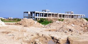 Yol yok, bina atıl halde: İşte 'Yeni Lise'!