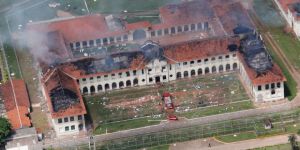 Cezaevi isyanında 152 mahkum firar etti