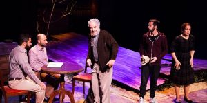 “Kayıp” Yunanca sahneleniyor