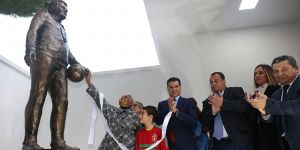 Üner Berkalp’e merhaba