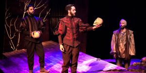 "Kayıp" oyunu Yunanca sahnelendi