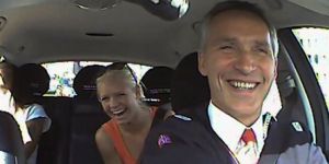 Norveç Başbakanı taksici oldu