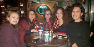 Corner’de dolu dolu eğlence