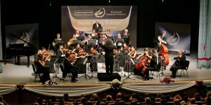 Senfoni konserleri sürüyor