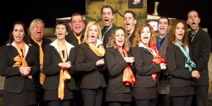 Kabare Kıbrıs ve İki Bavul Dolusu” sahnelenmeye devam