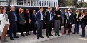 TAK çalışanları kalem bıraktı