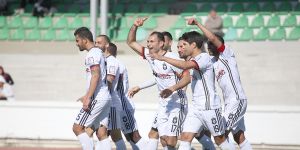 Binatlı’nın havasını  John söndürdü: 4-0